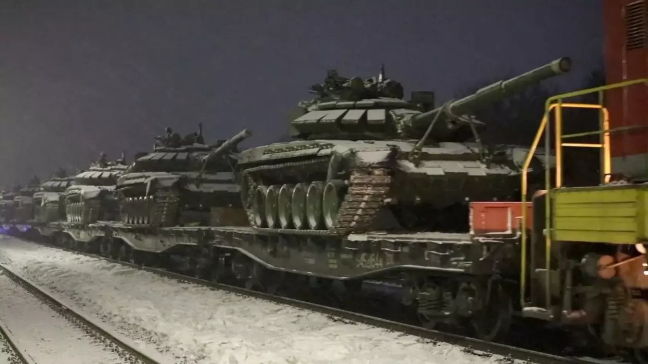 „Beau foarte mult și vând motorină”. Localnicii din Belarus, nemulțumiți de soldații ruși sosiți pentru manevrele militare
