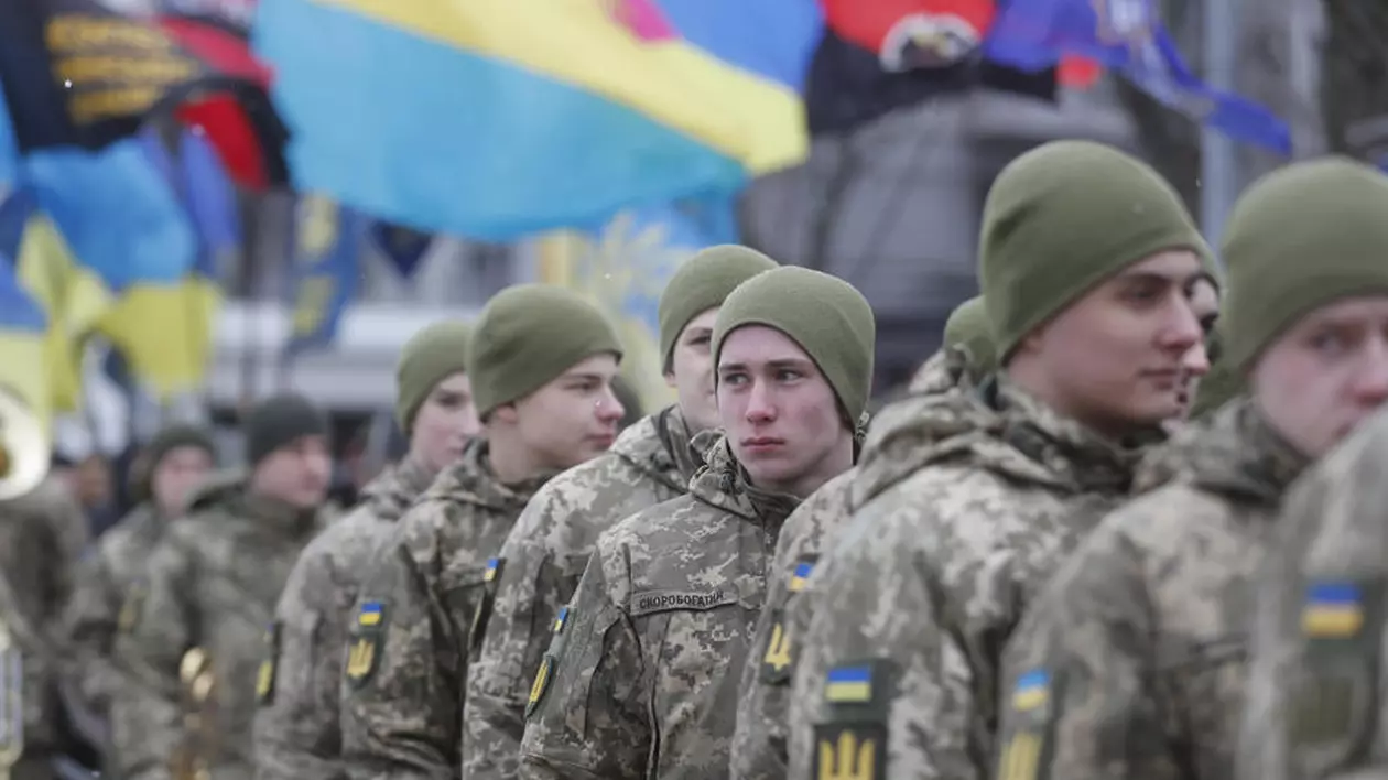 Numărul mare de cazuri COVID ar putea complica planurile militare ale Moscovei. Cum a afectat Omicron armatele Rusiei și Ucrainei