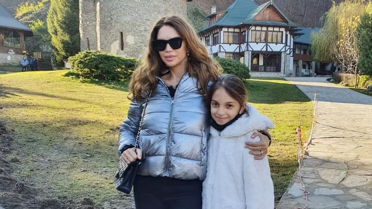 Cristina Spătar și fiica ei, Aida