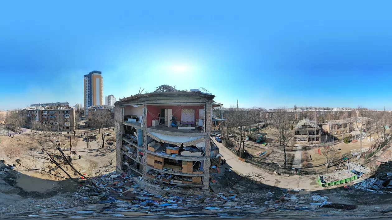 Imagini 360 de grade cu distrugerile din Kiev. Fotograf: „Lumea trebuie să vadă cât mai multe poze. Sunt bombardate spitale și școli”