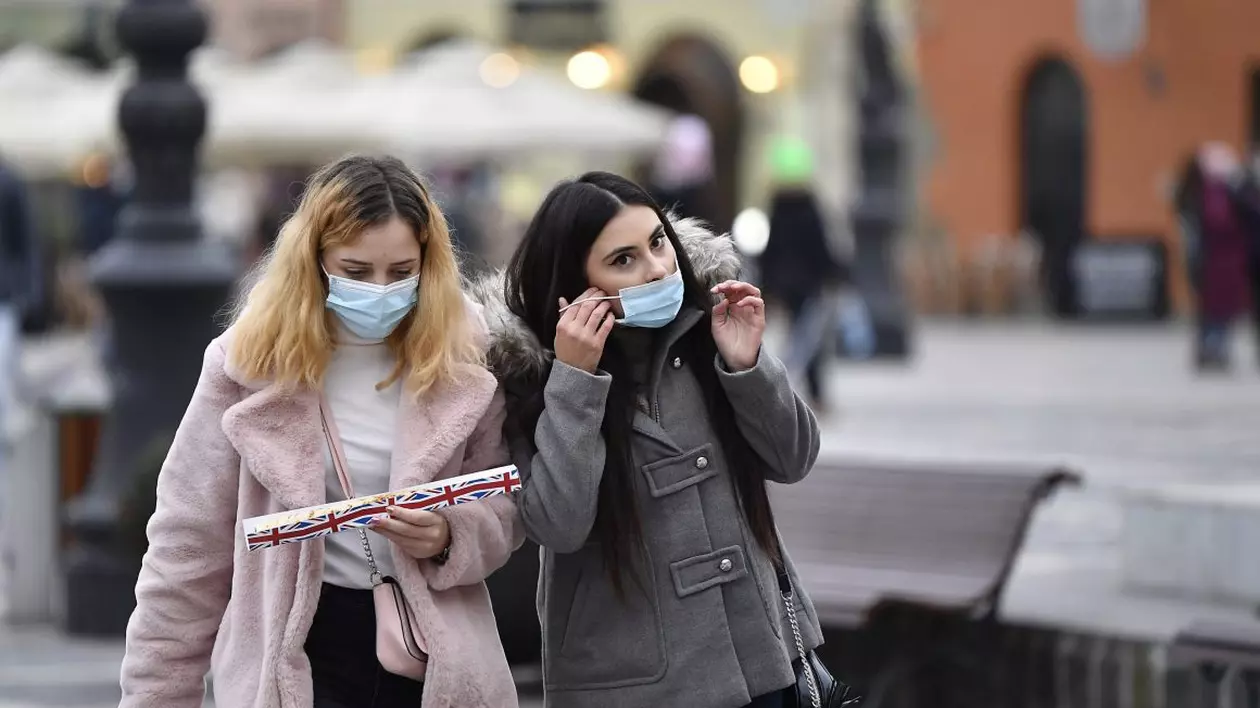 România a ieșit din starea de alertă. Nicio restricție anti-COVID, începând de azi. „Masca nu mai e obligatorie nici în spații închise”