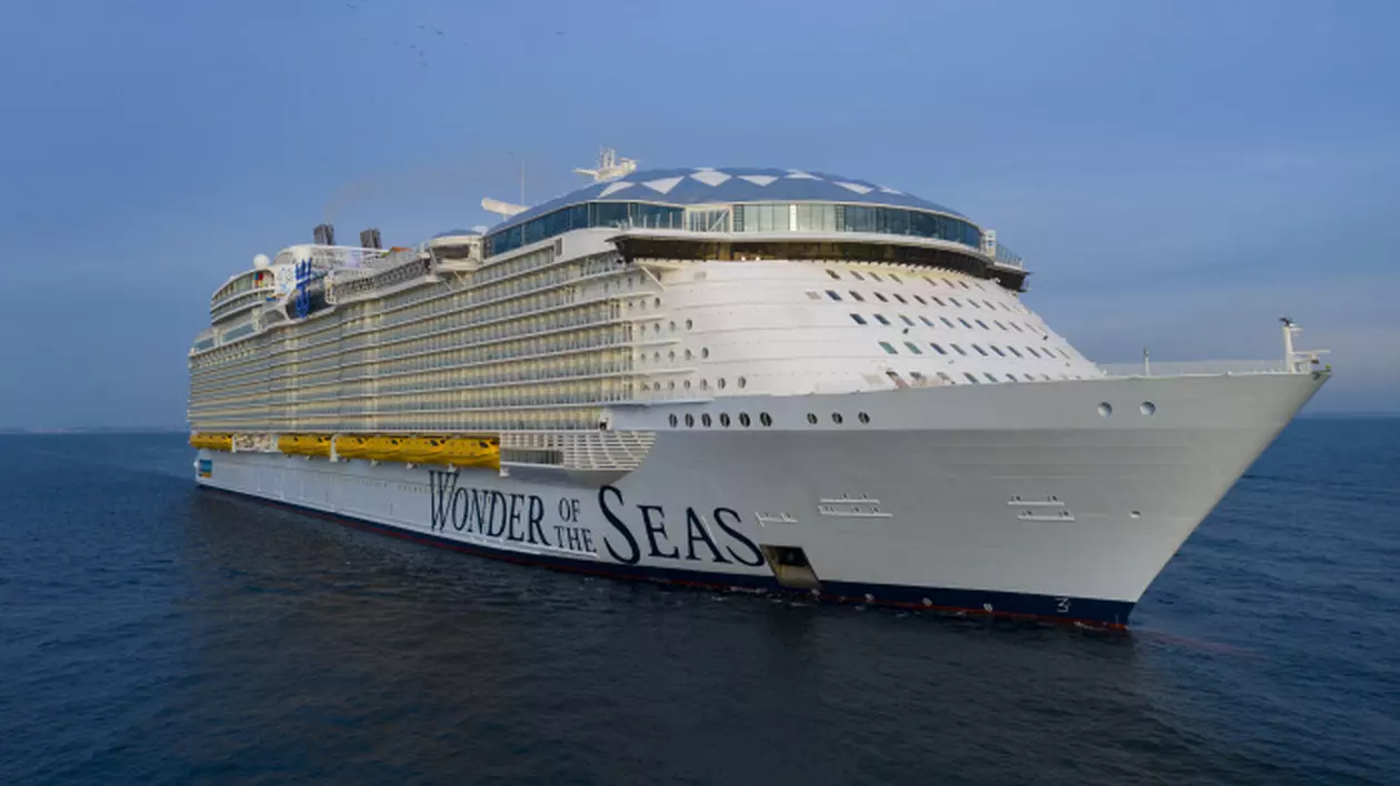 Cât costă o călătorie cu „Minunea mărilor”, cel mai mare vas de croazieră din lume, construit cu 1,2 miliarde de euro