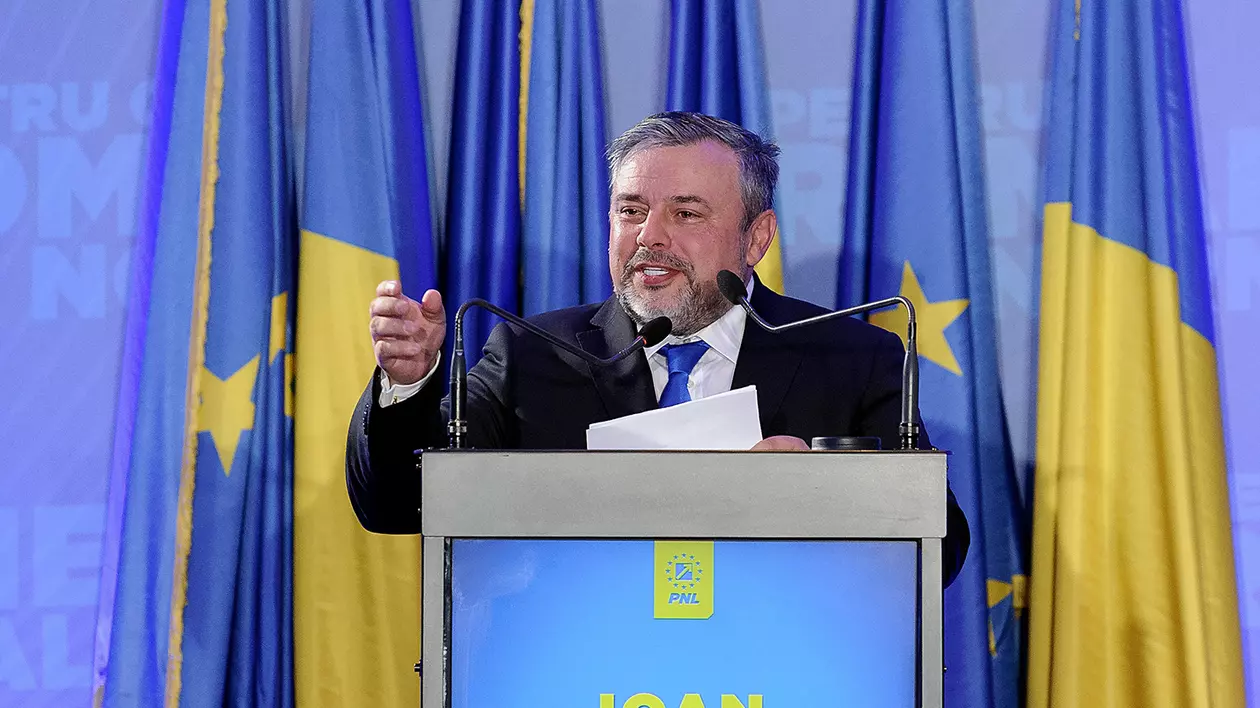 Cine este deputatul PNL care și-a dat Bac-ul la 28 de ani și a ajuns doctor în management după ce a intrat în Parlament