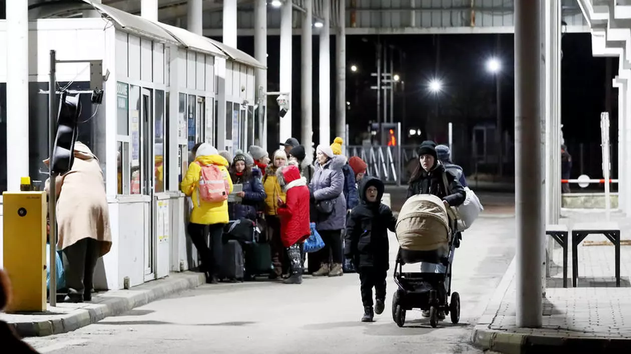 Peste 200 de refugiați ucraineni s-au angajat în România, spune ministrul muncii
