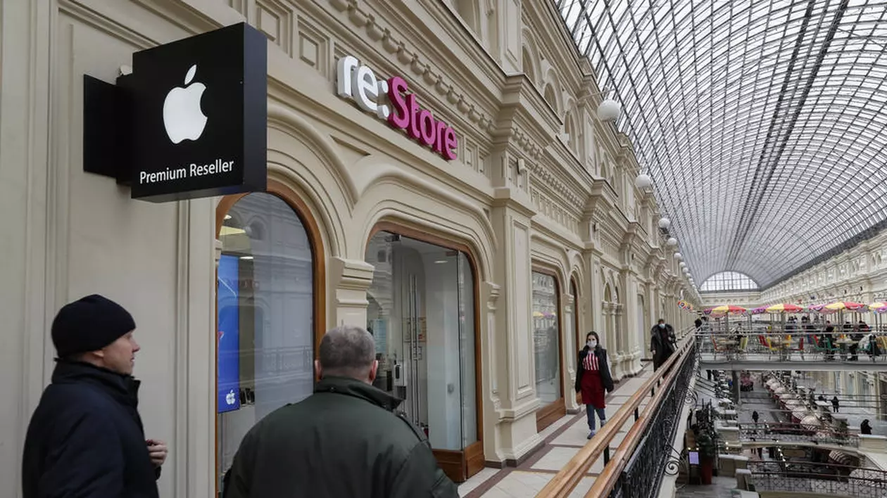 Tot mai multe companii importante spun „nu” războiului. Lista completă a afacerilor închise în Rusia