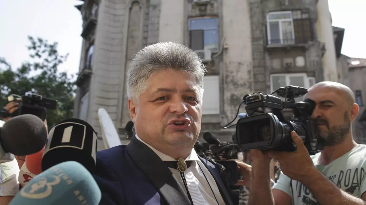 Florin Secureanu, condamnat definitiv la 3 ani și 8 luni de închisoare cu executare. Și-a făcut casa și a operat-o pe mătușa soției pe banii spitalului