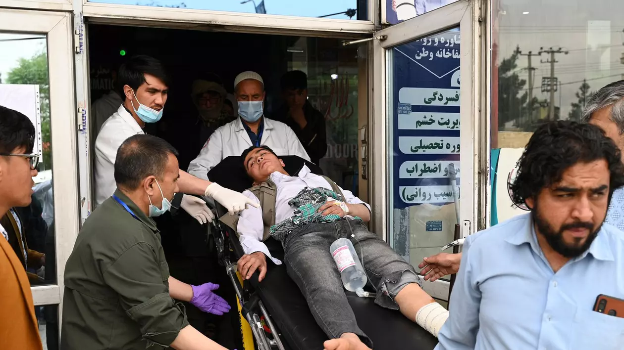 Trei explozii la un liceu din Kabul. Cel puțin 6 morți, în ceea ce se crede a fi un atentat sinucigaș cu bombă