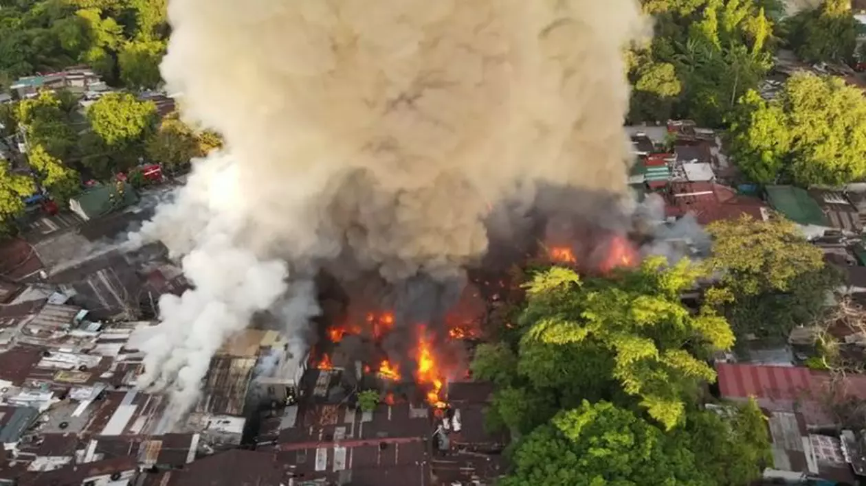 Incendiul, filmat din dronă. Captură BBC