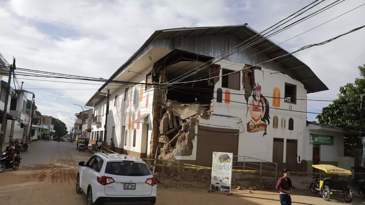 Un cutremur puternic, de magnitudine 7.2, a zguduit Peru