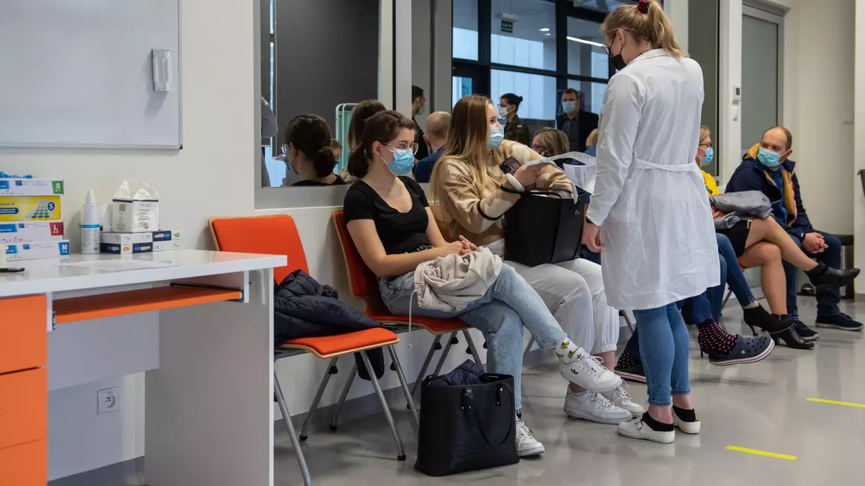 UE nu sprijină decizia Poloniei de a renunța la contractul cu Pfizer: „Nu are niciun motiv coerent pentru a invoca forța majoră”