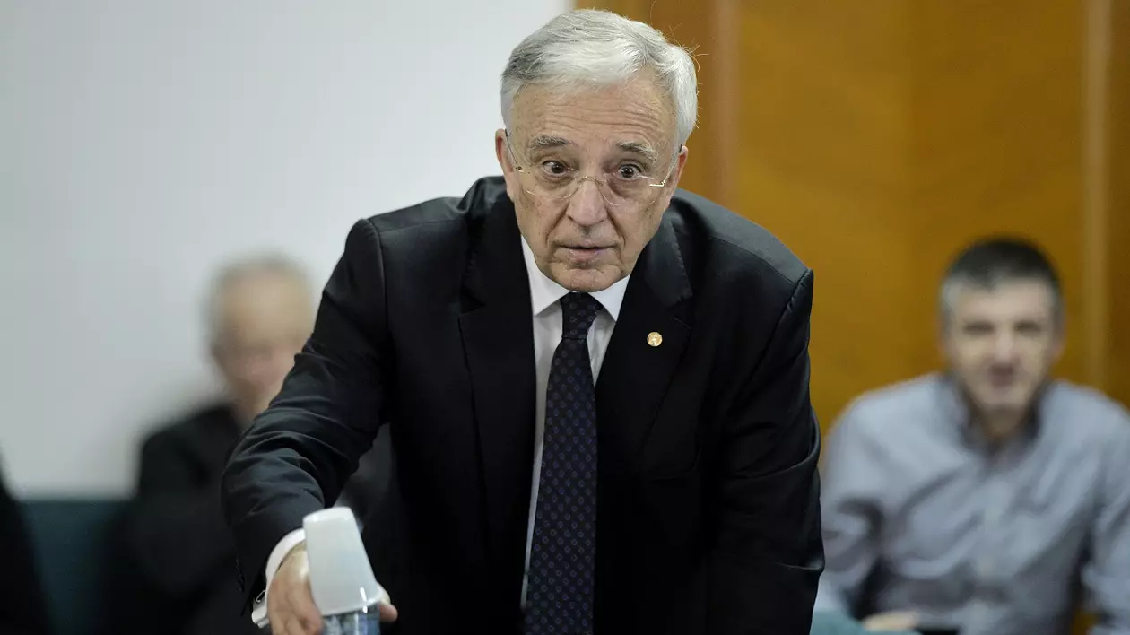 Guvernatorul BNR, Mugur Isărescu, sfat pentru români în fața creșterii inflației: „Mai bem câte un ceai de tei. Eu l-am băut!”