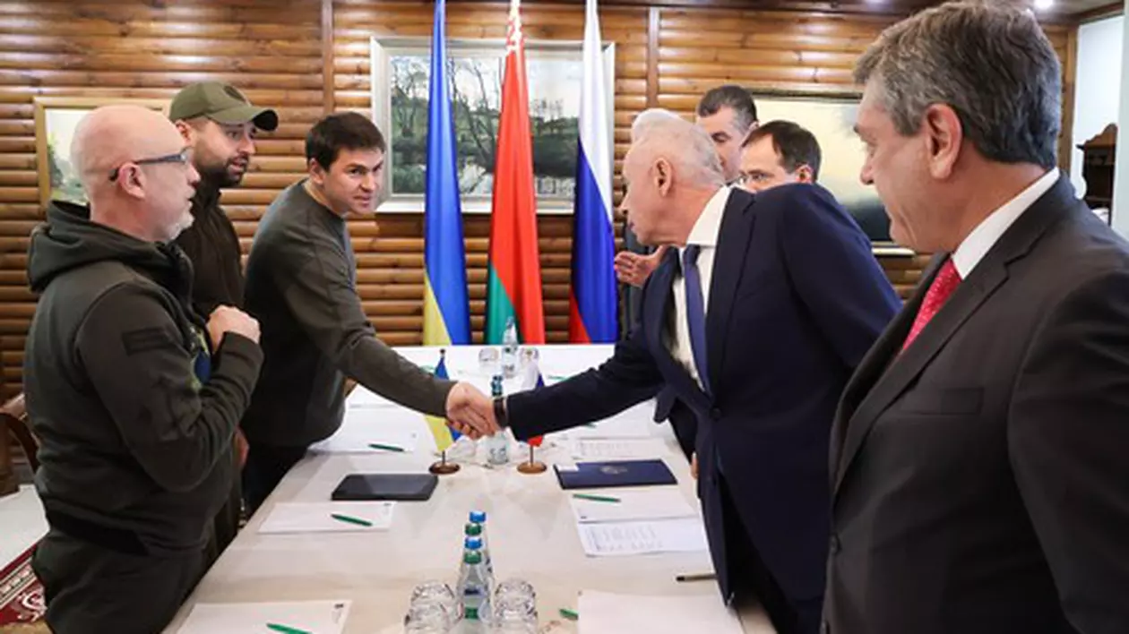Moscova cataloghează neconstructive condițiile puse de Ucraina pentru reluarea negocierilor de pace