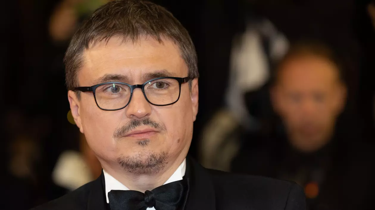 Șoc românesc la Cannes. Interviu cu Cristian Mungiu înainte de premiera ”R.M.N.”, unul dintre marile sale filme: ”Cum se duce naibii lumea asta”