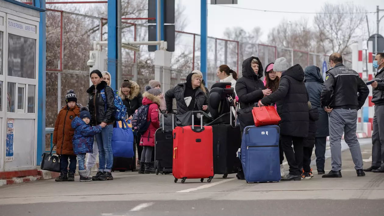 Comisia Europeană propune ca refugiații ucraineni să fie exceptați de la regulile privind azilul într-o țară UE până în martie 2025