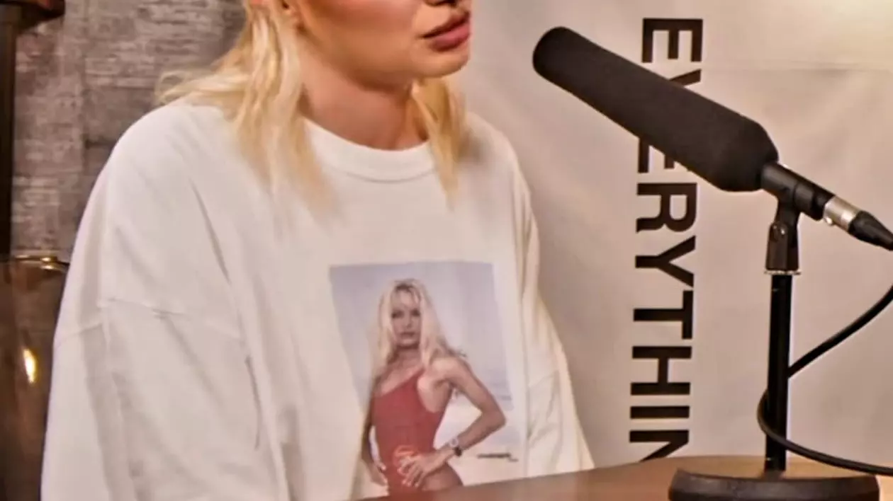 Alexandra Stan nu se sfiește să se îmbrace de la second hand: „Uite, tricoul acesta! Fiecare are o poveste, asta nu percep românii”