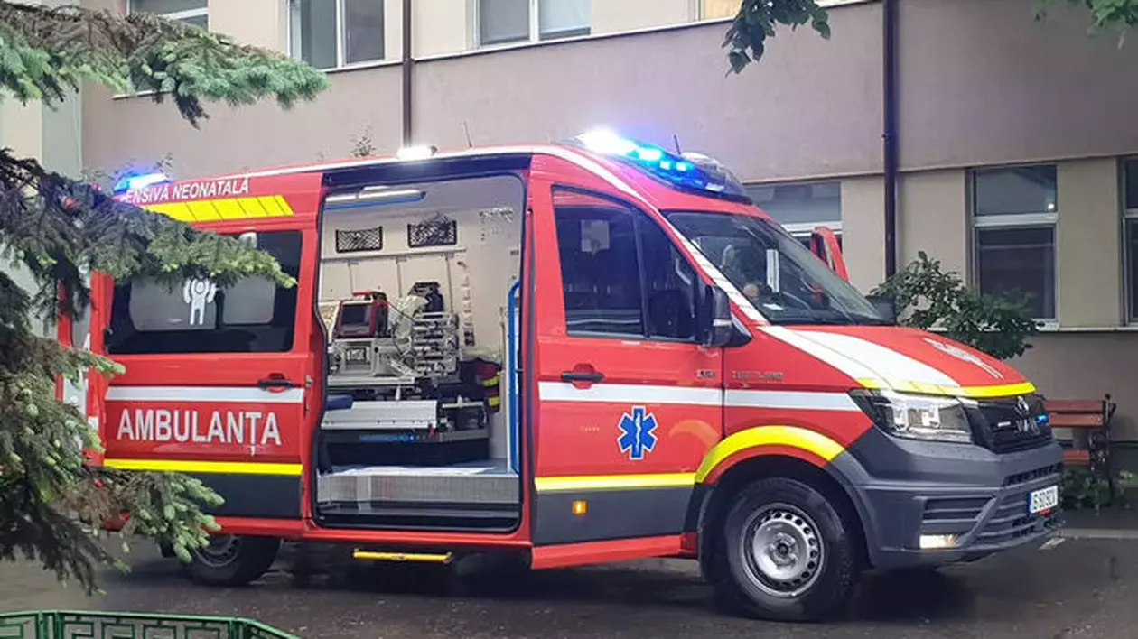 Adolescent din Vatra Dornei, lovit de tren. Victima a fost transportată la un spital din Iași