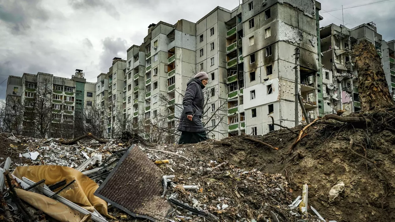 LIVETEXT Război în Ucraina, ziua 110 | Toate podurile către Severodonețk, distruse. „Avem de-a face cu Răul absolut”, spune Zelenski