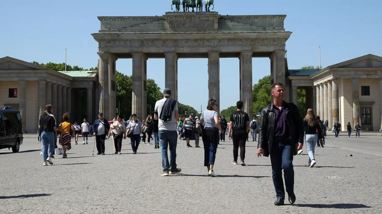 Salariul minim în Germania va ajunge la 2.000 euro lunar în toamnă