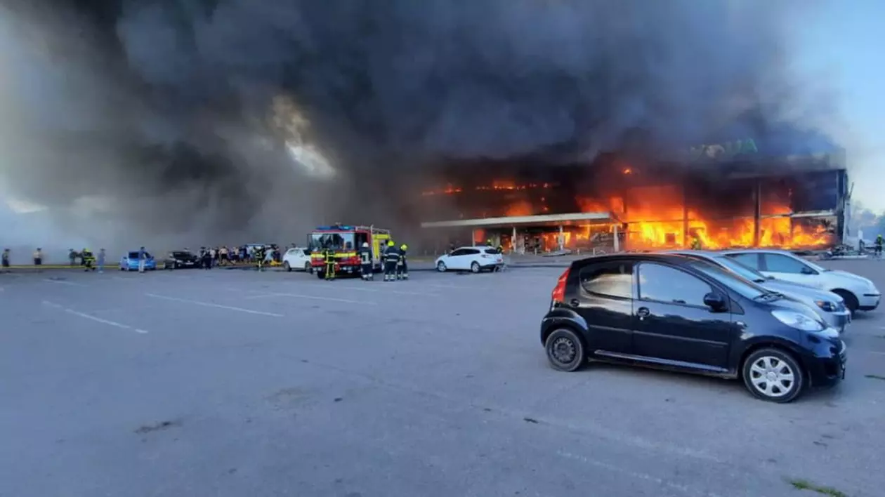 Varianta Rusiei despre atacul de la mall-ul din Kremenciuk: era un centru nefuncțional, lângă un depozit de arme