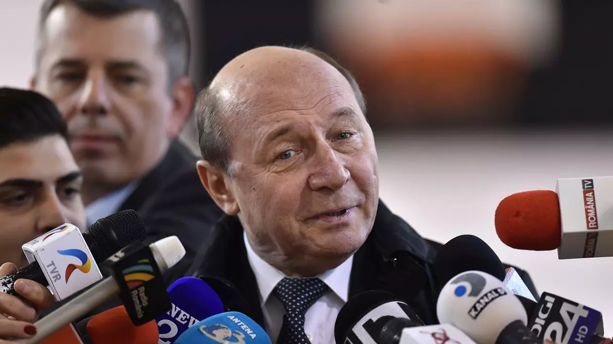 Băsescu, despre comasarea alegerilor: Se rupe sufletul în mine să-i văd pe Boc, Falcă și Blaga comasați cu PSD