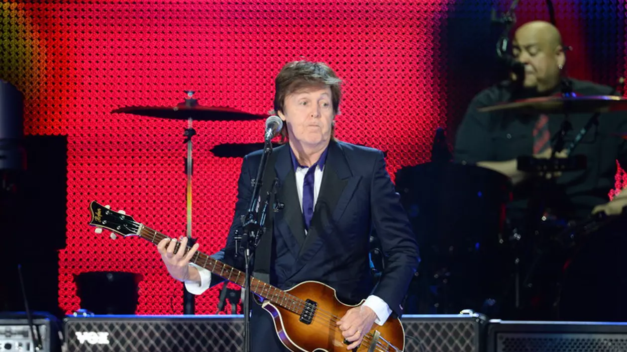 Paul McCartney, cel mai în vârstă cap de afiş din istoria Festivalului Glastonbury