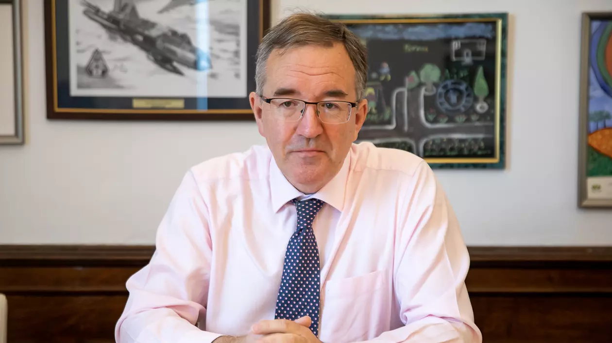 Ambasadorul Marii Britanii la București, Andrew Noble