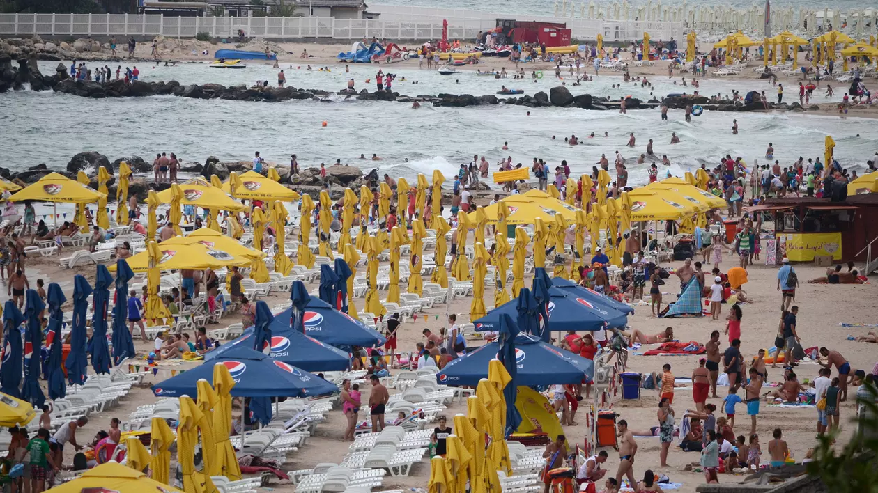 Unde mergi anul ăsta? Vacanțele românești, între lumea largă și „vraja” Mării Negre