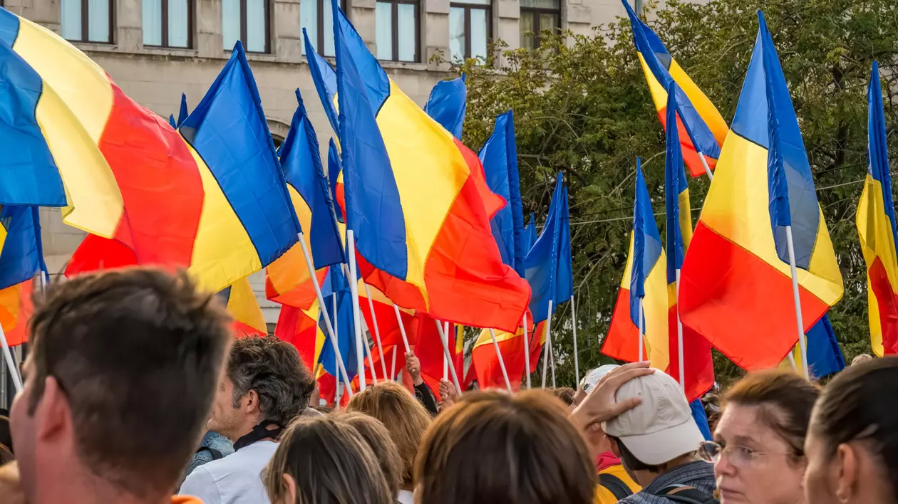 Un jurnalist român din Cernăuți, refugiat de 5 luni în țară, scrie despre România văzută din afară și din interior: „De ce nu sunt fericiți românii?”