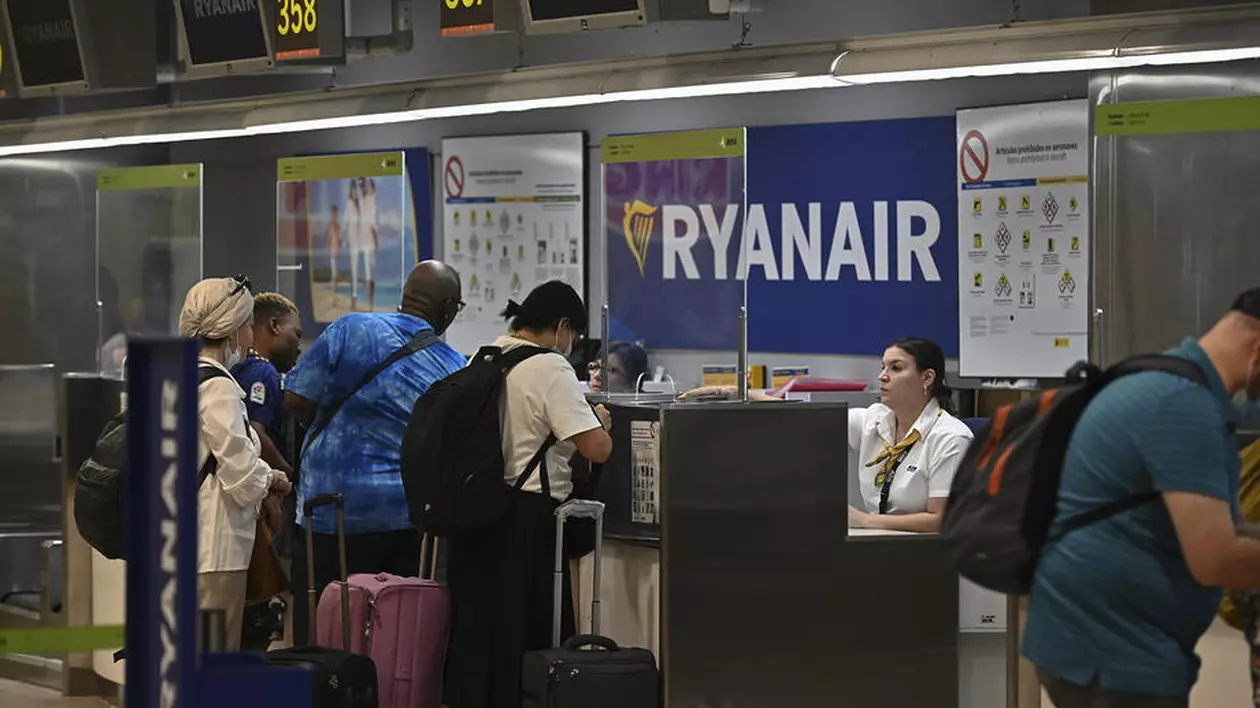 Vânzările Ryanair, afectate după ce mai multe site-uri de rezervări online au delistat zborurile companiei