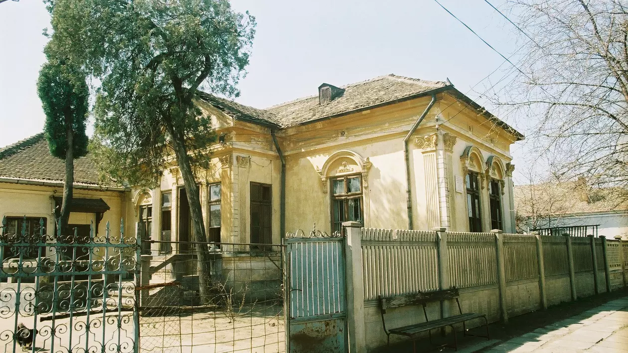 Casa memorială „Amza Pellea" din Băilești a fost închisă. Fiica marelui actor acuză nepăsarea autorităților locale