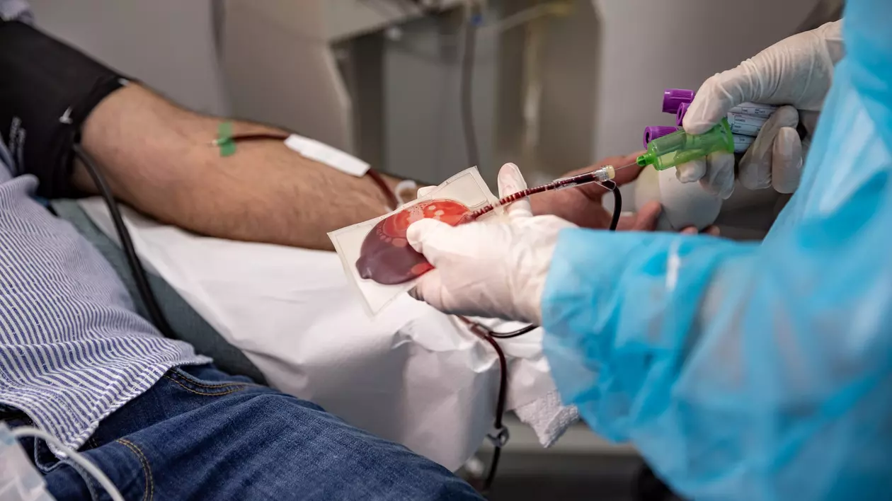 Mi-am amintit-o pe mama, curajoasă în suferința cancerului, când m-am temut la o recoltare de sânge