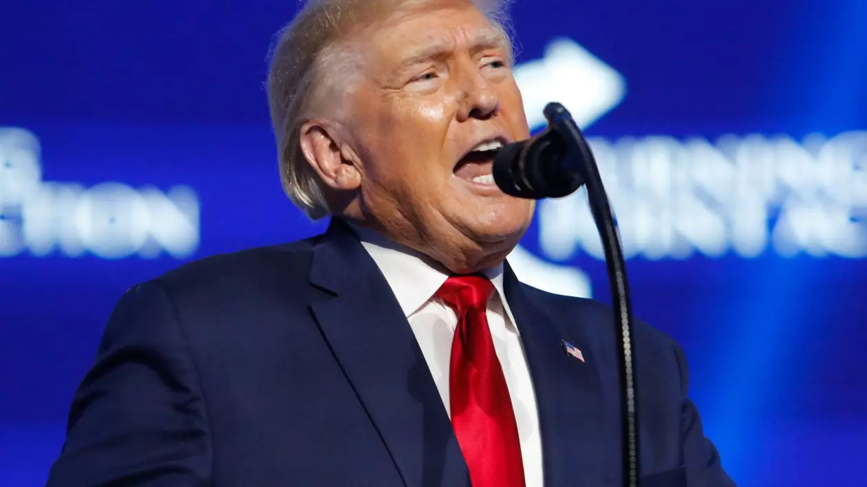 Donald Trump cere intervenția Curții Supreme în cazul documentelor confiscate de FBI de la reședința sa