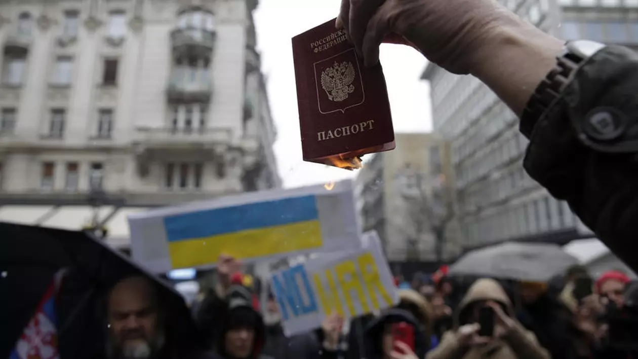 „Trebuie suspendate vizele turistice pentru ruși”. Argumentele și cifrele unui expert
