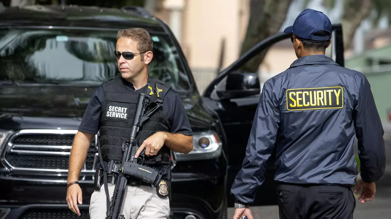 FBI a căutat documente clasificate despre arme nucleare în timpul perchezițiilor la Donald Trump