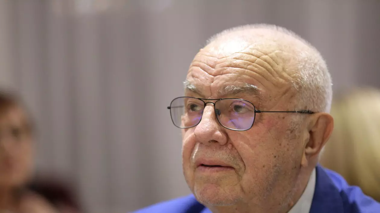 Alexandru Arșinel, internat în spital. Actorul se află la Terapie Intensivă