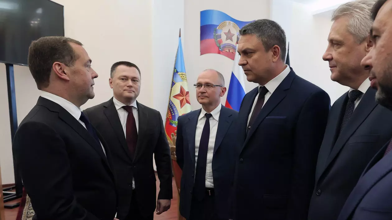 Separatiștii din Luhansk și Donețk cer organizarea urgentă a unor referendumuri privind „aderarea” la Federația Rusă