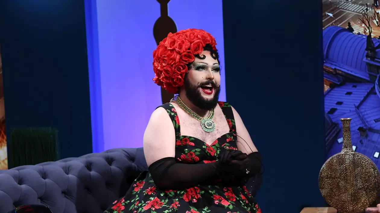 Cine e Lady Cirka, artistul de la „Chefi la cuțite”. A venit din Spania pentru a le găti celor trei jurați