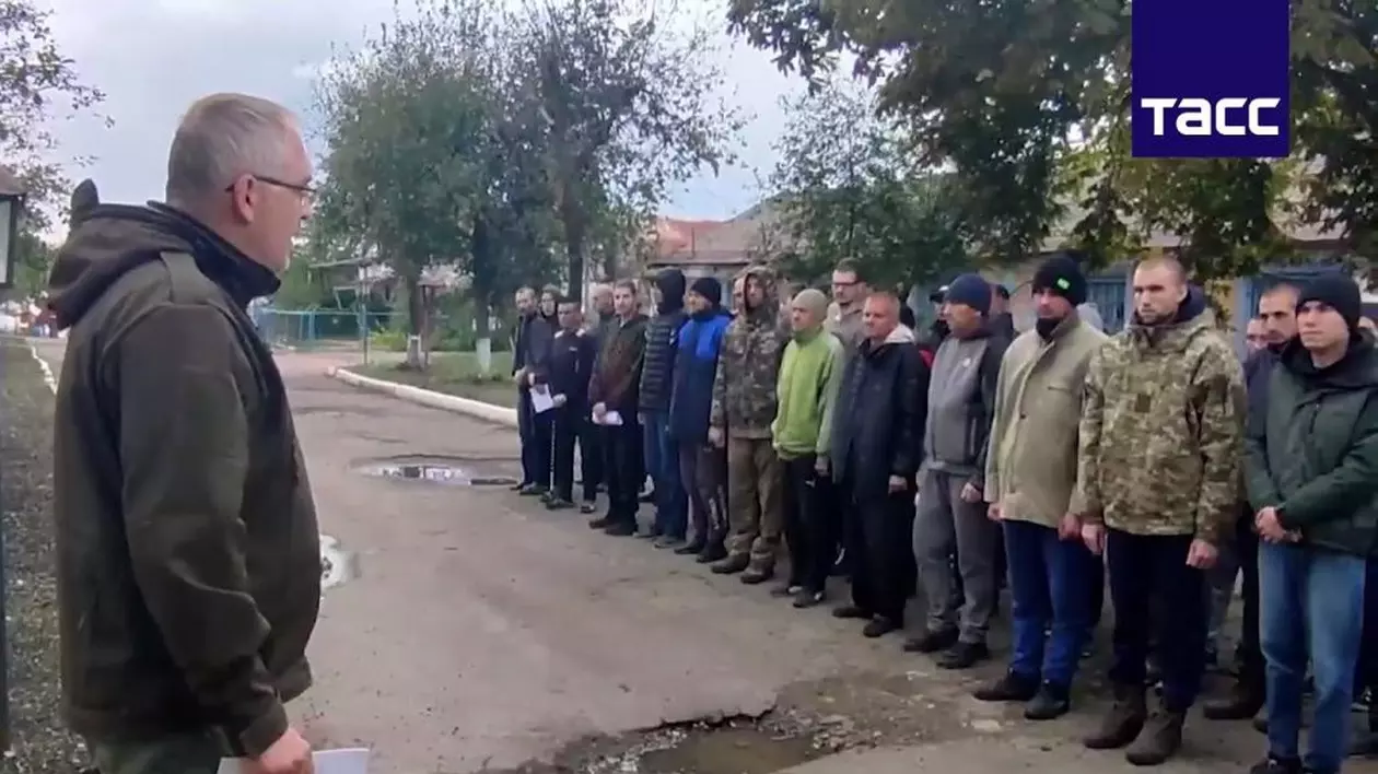 Armata rusă pregătește mobilizarea forțată a prizonierilor de război ucraineni, presa de stat scrie că aceștia au cerut să lupte voluntari