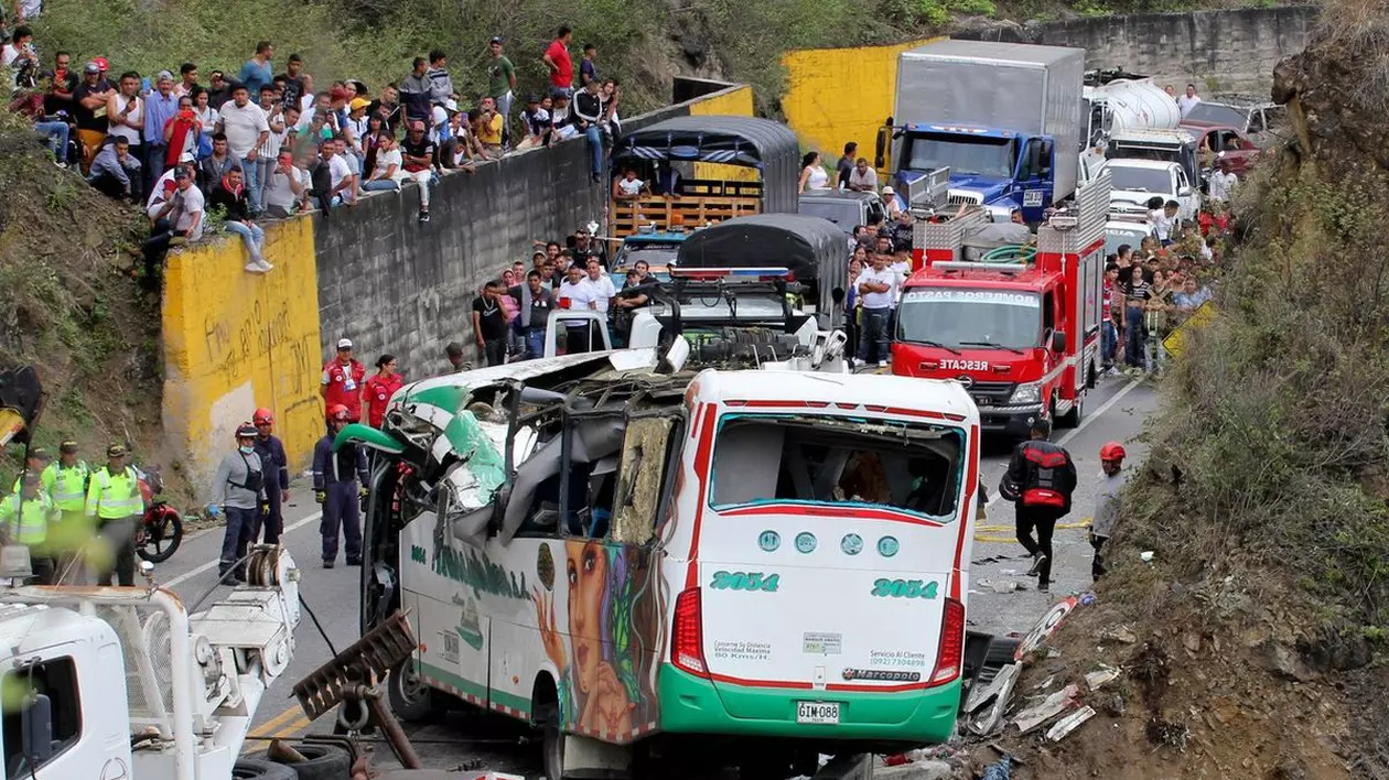 Accident de autocar în Columbia. Cel puțin 20 de persoane au murit