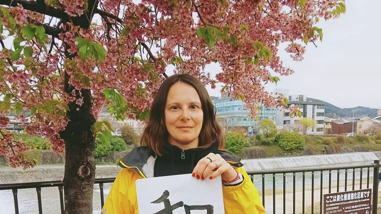 INTERVIU. A plecat antropologă și s-a întors scriitoare. Raluca Nagy: „Japonia mi-a dat un knock-out, m-am cules de pe jos doar scriind”