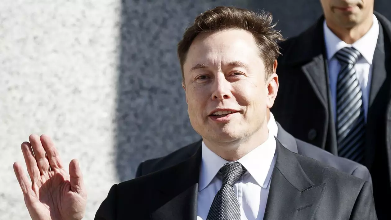 Elon Musk s-a întâlnit la Beijing cu ministrul chinez de externe
