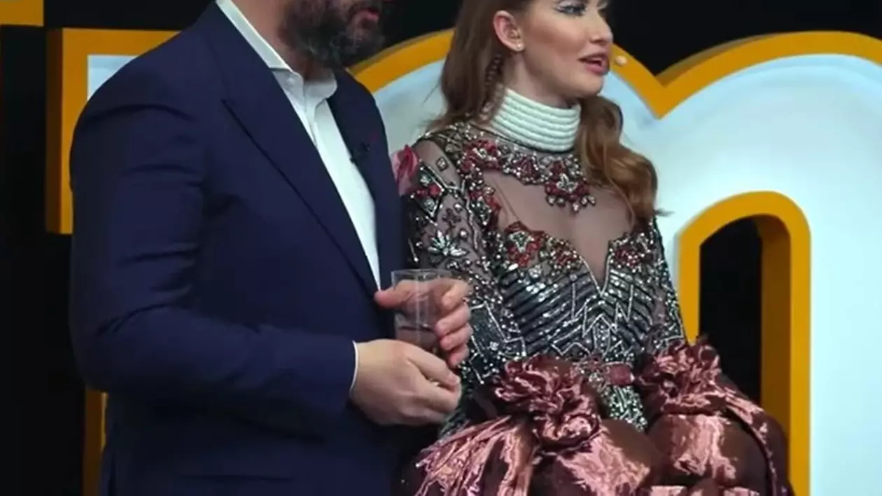 Iulia Albu și Mike