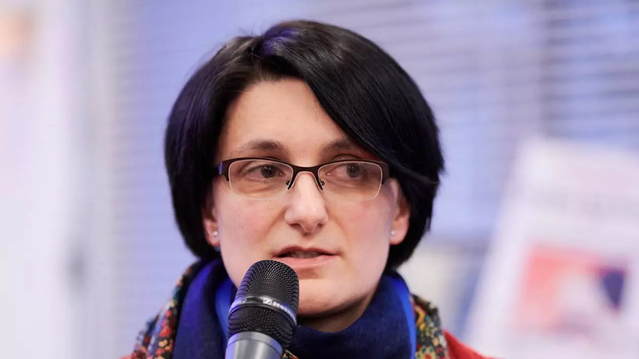 ActiveWatch şi Reporteri fără Frontiere, după amenințarea jurnalistei de la Radio România: Solicităm Parchetului General să se sesizeze din oficiu