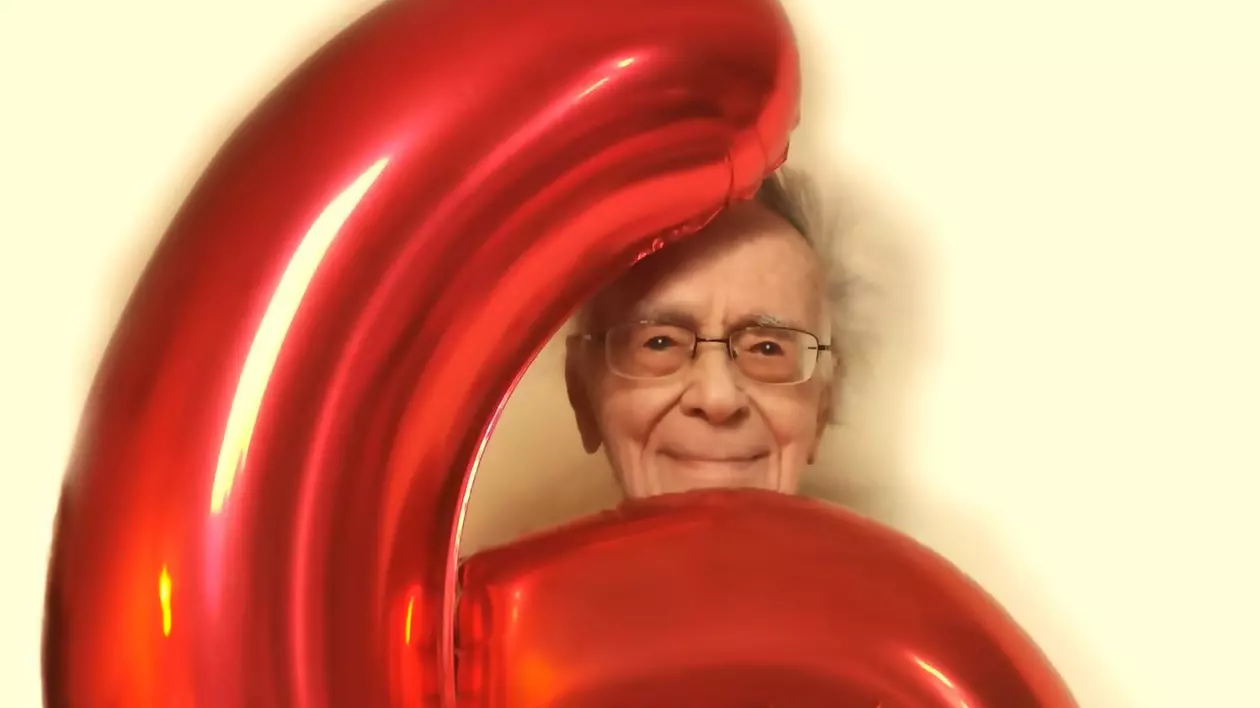 Filosoful Mihai Șora, postare virală pe Facebook: „Anul viitor intru la școală”