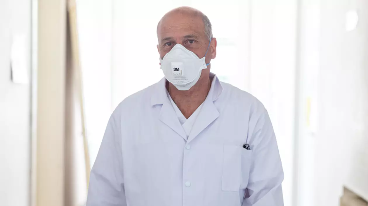 VIDEO Afacerile pandemiei: DNA l-a trimis în judecată pe doctorul timișorean Musta, după ce Libertatea a scris că spitalul de stat unde era șef de secție avea contract de teste Covid cu clinica privată a familiei sale