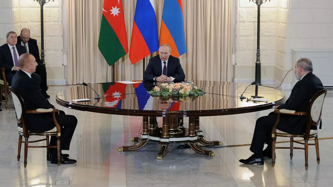 Armenia și Azerbaidjan s-au angajat „să nu recurgă la forță” în Nagorno-Karabah, după negocierile mijlocite de Putin