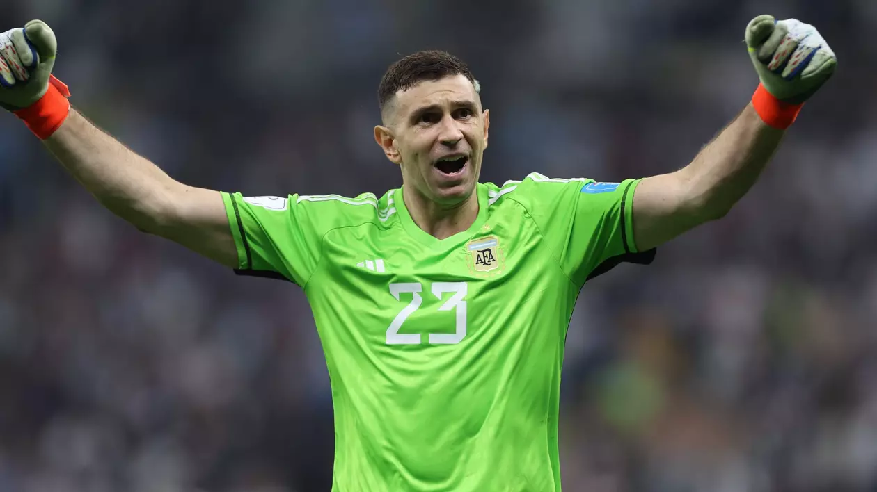 În vestiar, după victorie, portarul Argentinei a dat tonul bătăii de joc la adresa lui Mbappe: „Să păstrăm un moment de reculegere. A murit!”