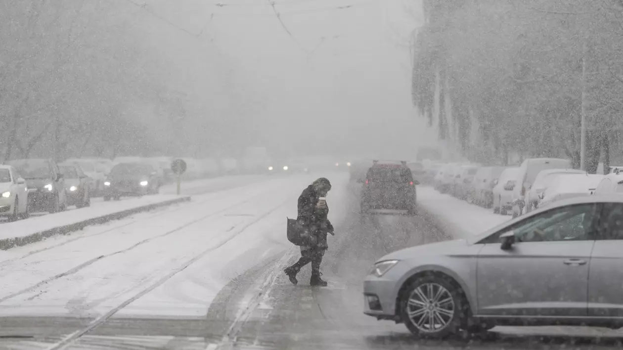 Ninsori în weekend în București. Până când e valabilă alerta meteo pentru Capitală