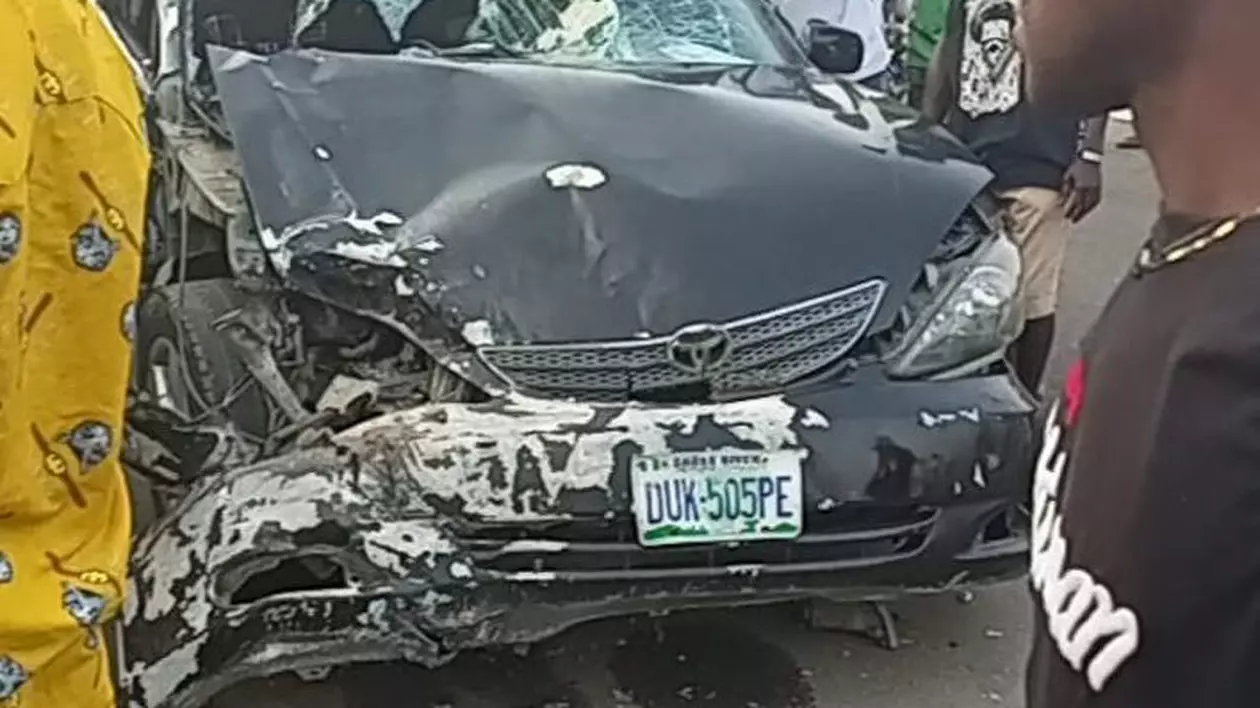 Cel puțin 14 morți și 24 de răniți, după ce o mașină a intrat în mulțimea care petrecea la un festival, în Nigeria