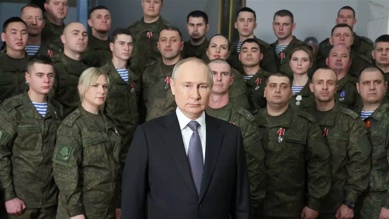 Putin l-a decorat, de Anul Nou, pe unul dintre mercenarii grupării Wagner, condamnat la 7 ani de închisoare pentru jaf armat